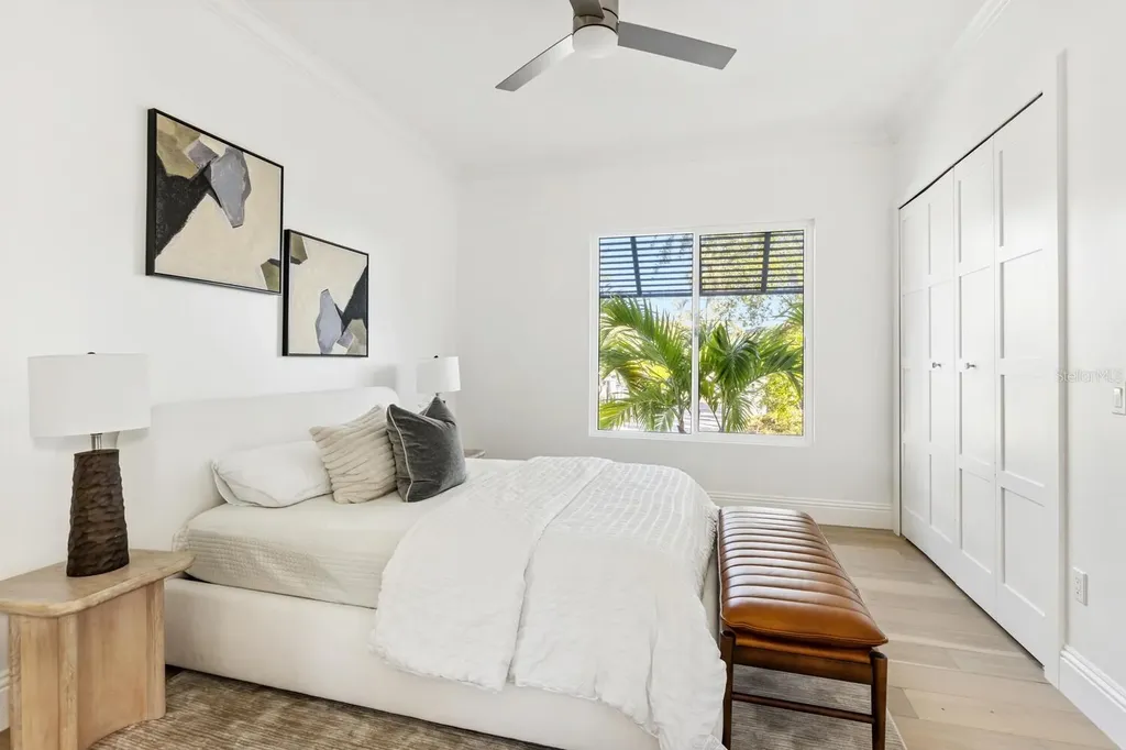 1718 Bay Street Sarasota FL 34236