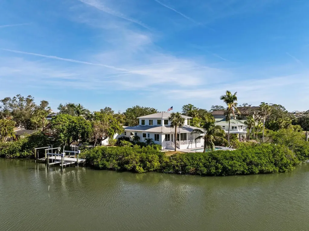 1718 Bay Street Sarasota FL 34236