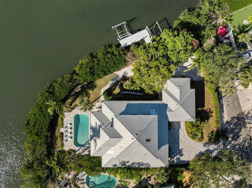 1718 Bay Street Sarasota FL 34236