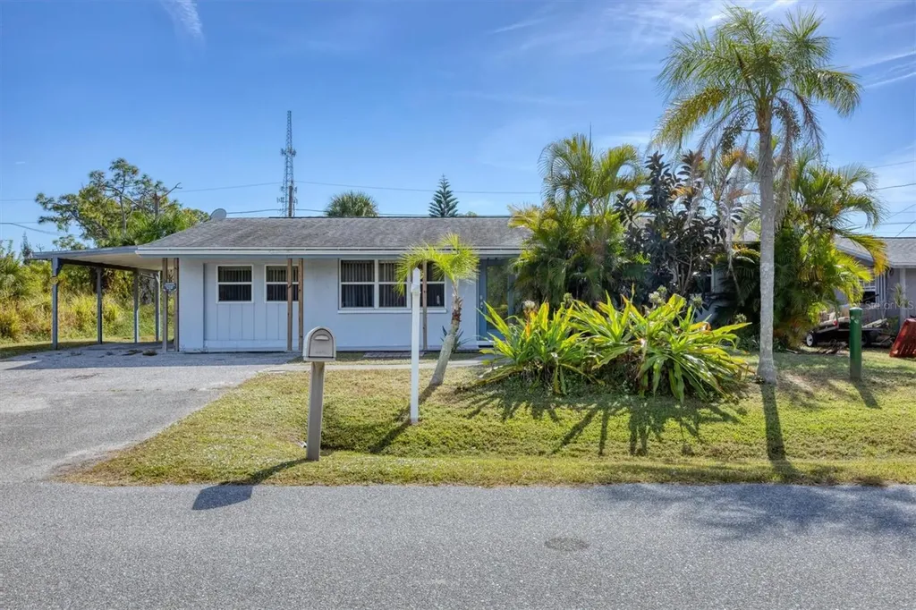 8301 Pelican Road Englewood FL 34224