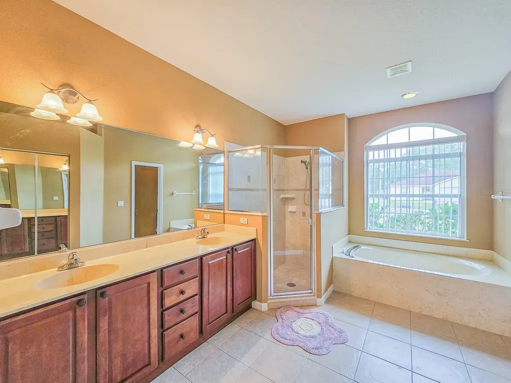 18 Squirrel Place Palm Coast FL 32164