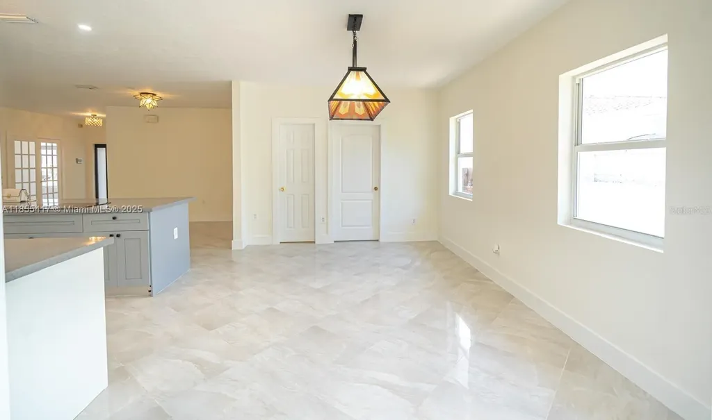 2810 SW 114th Avenue Miami FL 33165