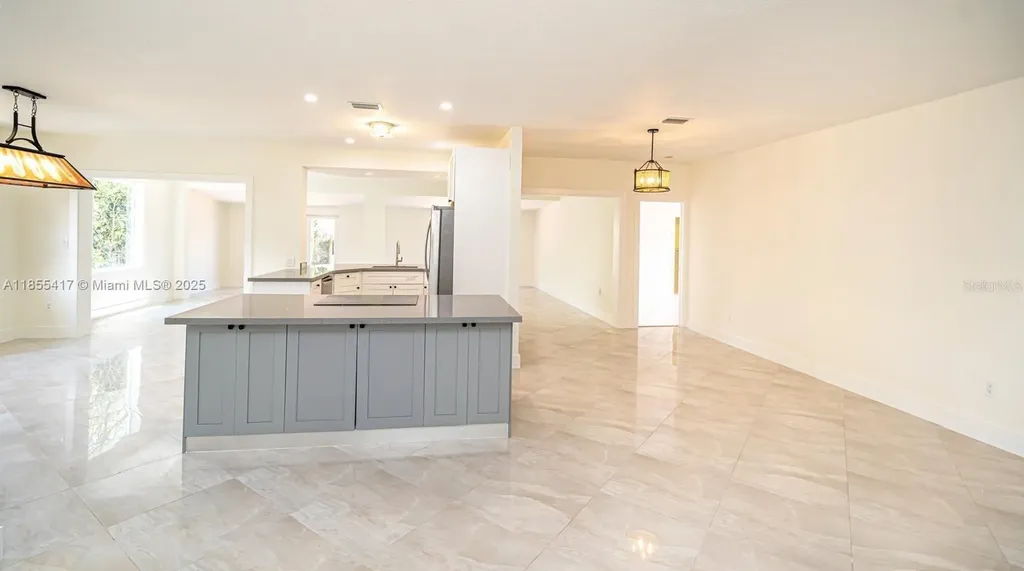 2810 SW 114th Avenue Miami FL 33165