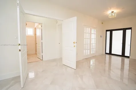2810 SW 114th Avenue Miami FL 33165
