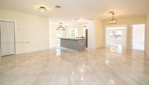 2810 SW 114th Avenue Miami FL 33165