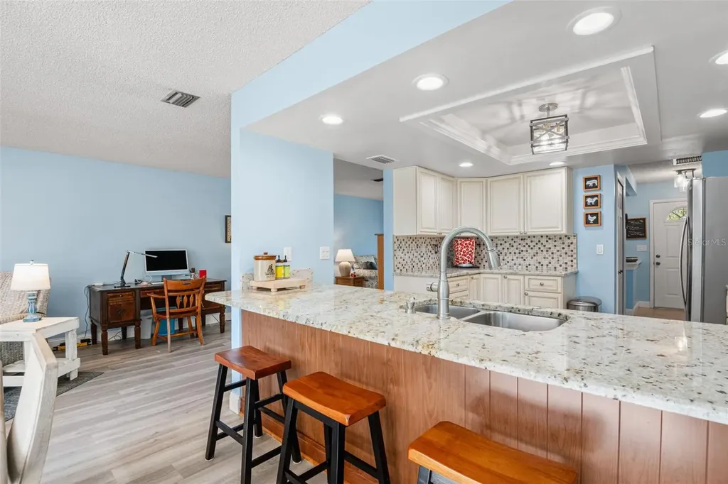 110 Meadowcross Drive Safety Harbor FL 34695