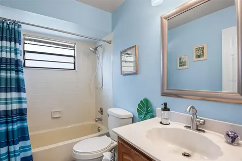 110 Meadowcross Drive Safety Harbor FL 34695