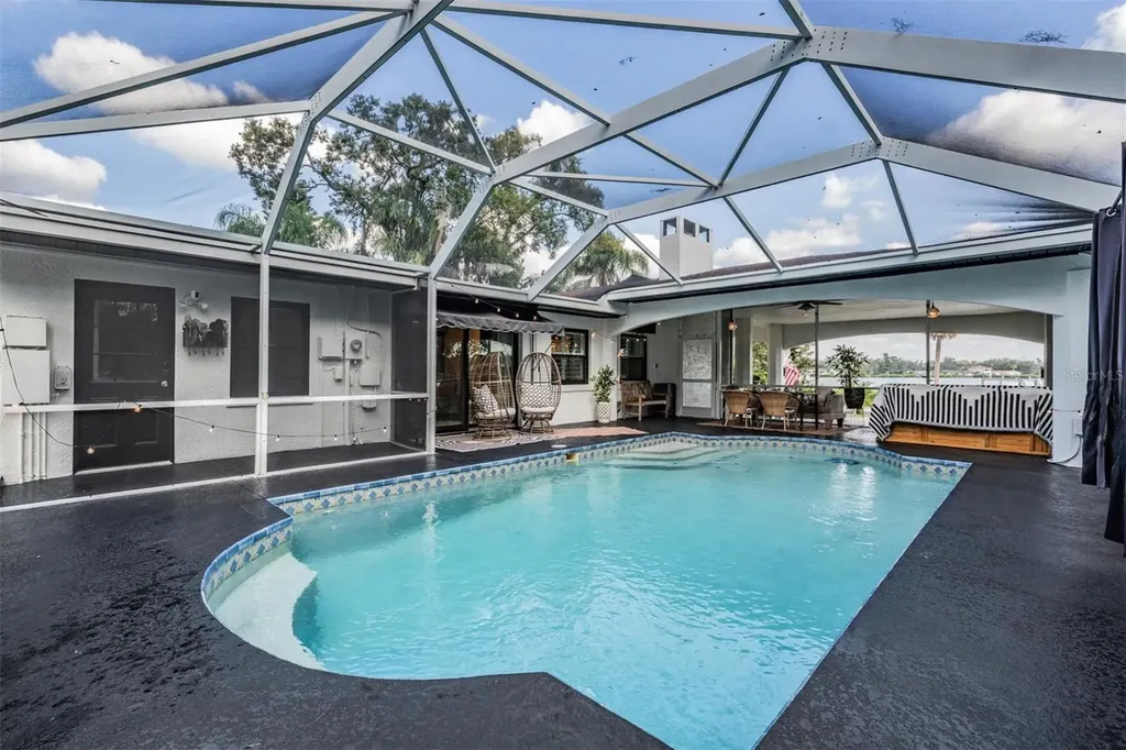 302 Whitcomb Boulevard Tarpon Springs FL 34689