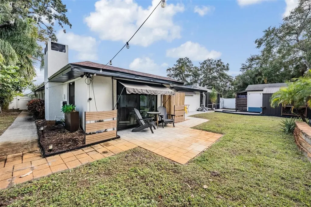 302 Whitcomb Boulevard Tarpon Springs FL 34689