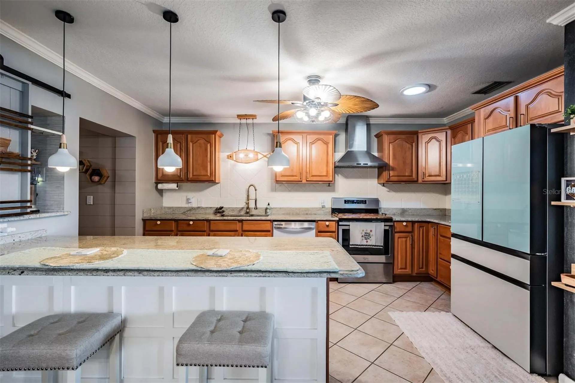 302 Whitcomb Boulevard Tarpon Springs FL 34689