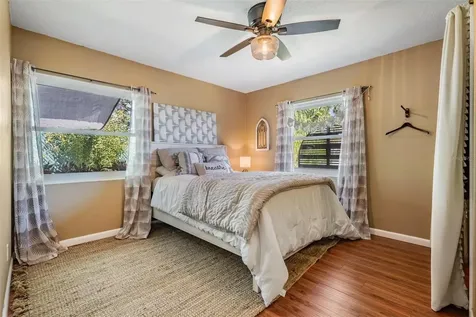302 Whitcomb Boulevard Tarpon Springs FL 34689