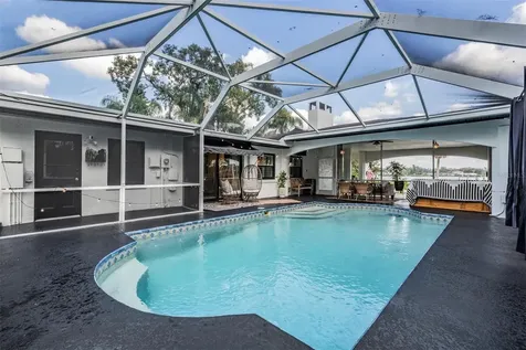 302 Whitcomb Boulevard Tarpon Springs FL 34689