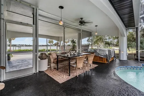 302 Whitcomb Boulevard Tarpon Springs FL 34689