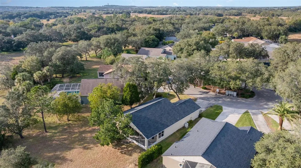 1005 Tequesta Trail Lake Wales FL 33898