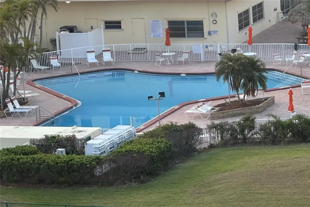 4725 Cove Circle St Petersburg FL 33708