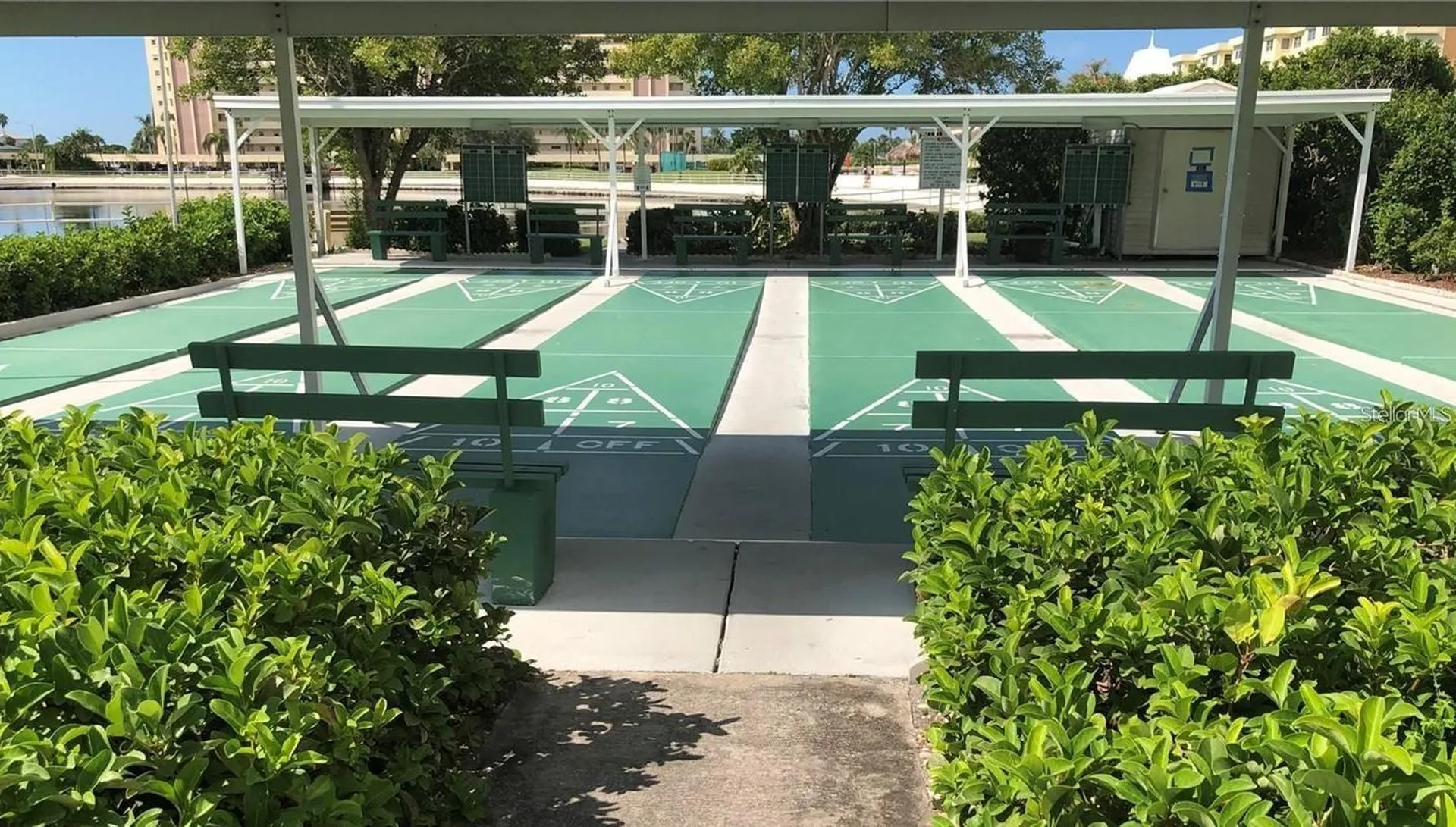 4725 Cove Circle St Petersburg FL 33708