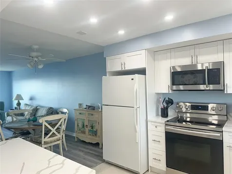 4725 Cove Circle St Petersburg FL 33708