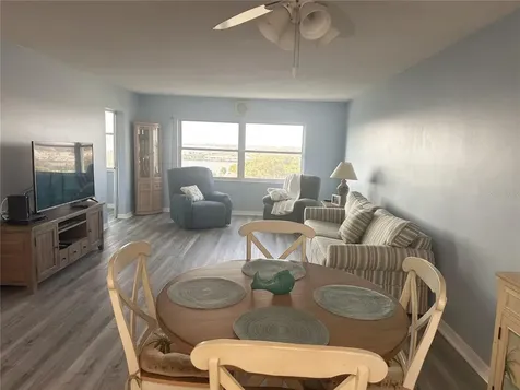 4725 Cove Circle St Petersburg FL 33708
