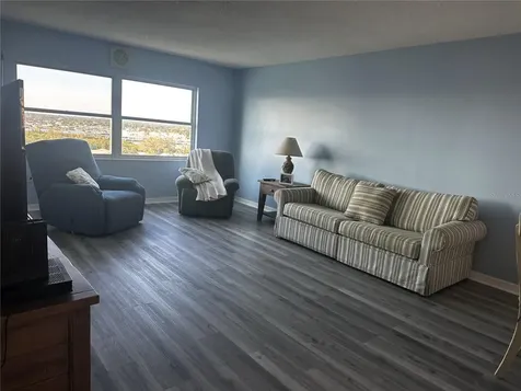 4725 Cove Circle St Petersburg FL 33708