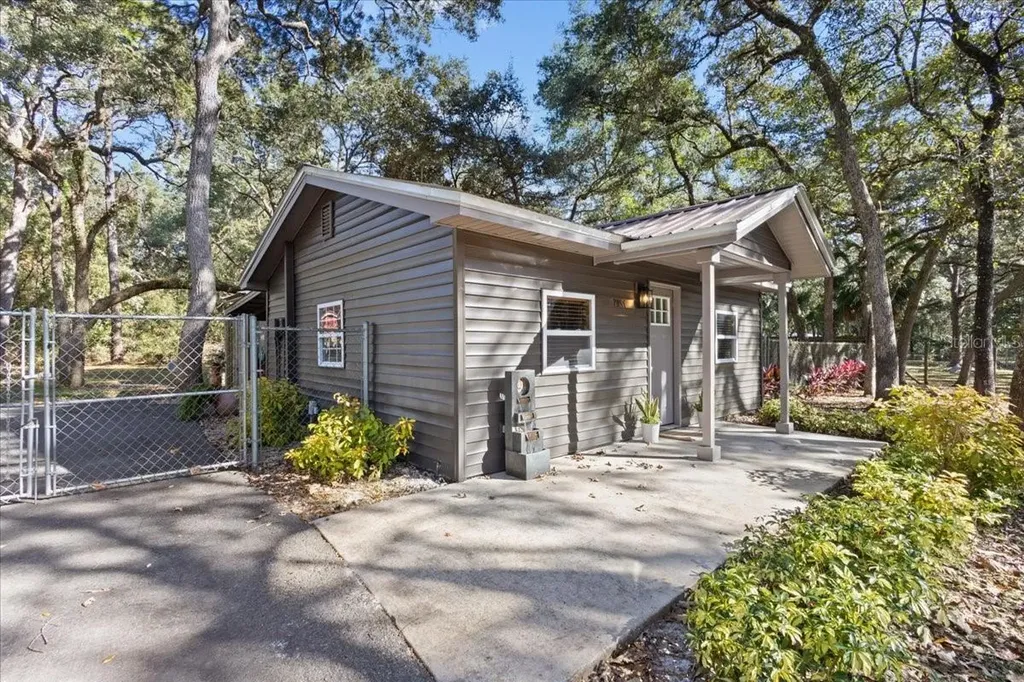 7951 NW 167th Place Trenton FL 32693