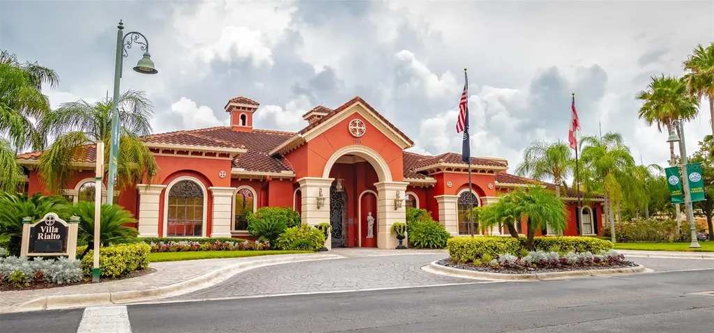 2739 Via Capri Clearwater FL 33764