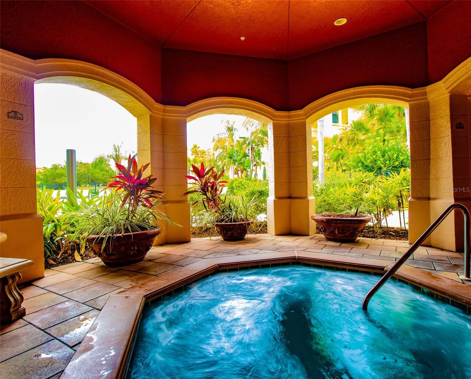 2739 Via Capri Clearwater FL 33764