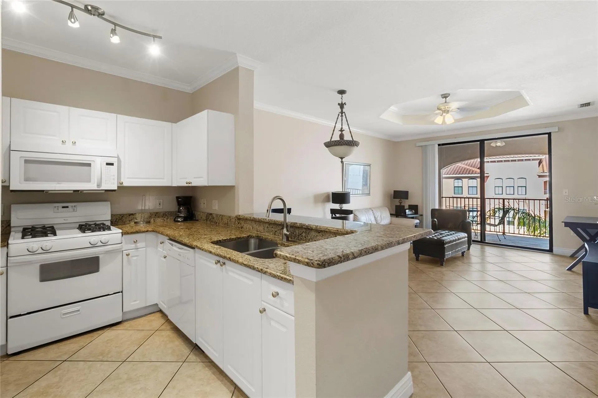2739 Via Capri Clearwater FL 33764