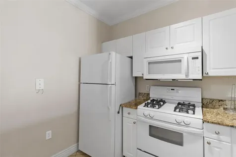 2739 Via Capri Clearwater FL 33764
