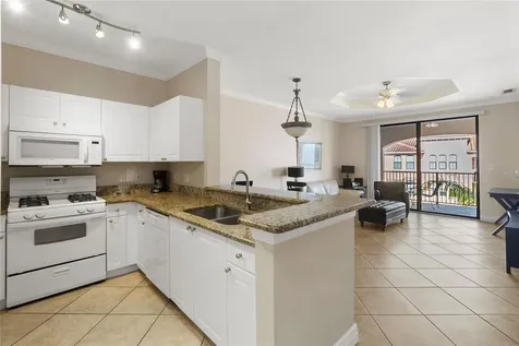 2739 Via Capri Clearwater FL 33764