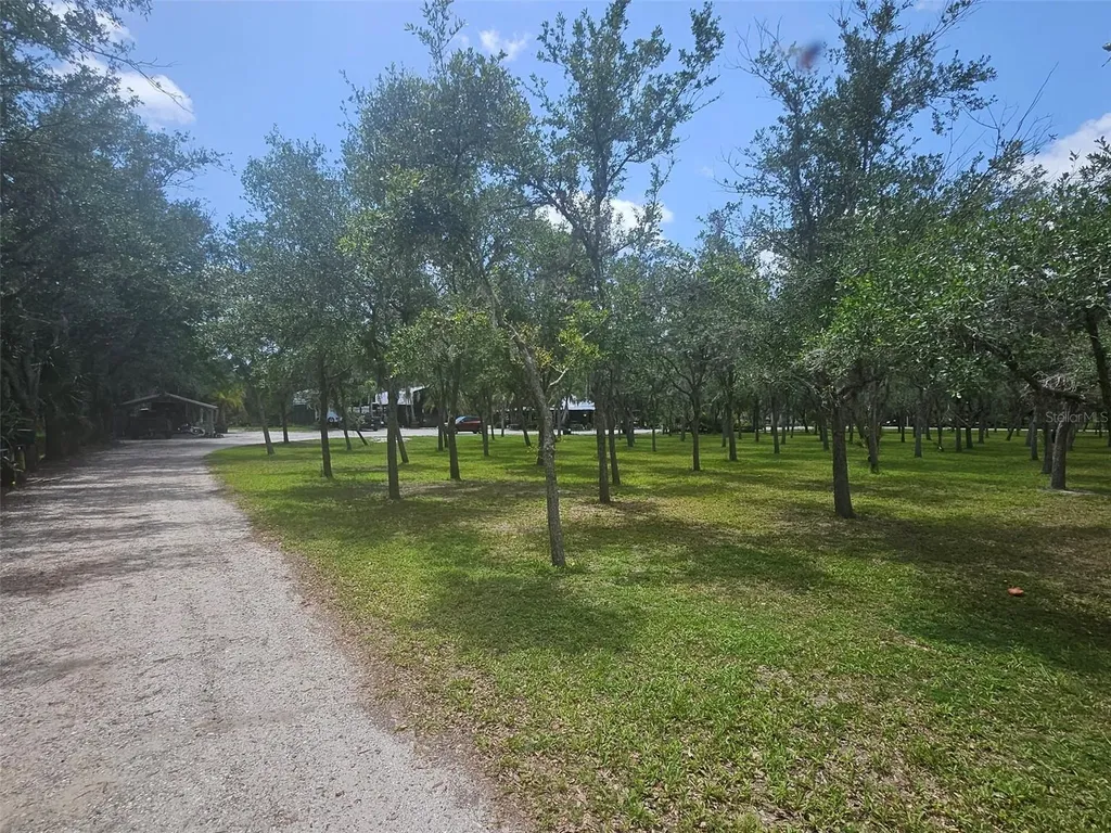 21910 Taylor Drive Bradenton FL 34211