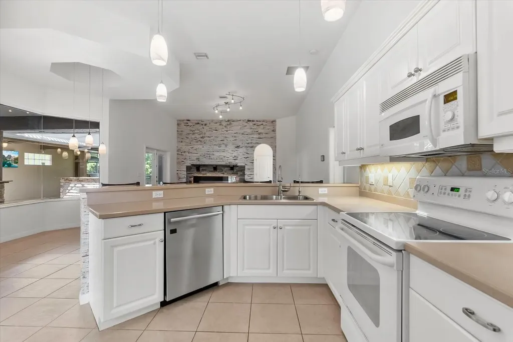 4239 Corso Venetia Boulevard Venice FL 34293