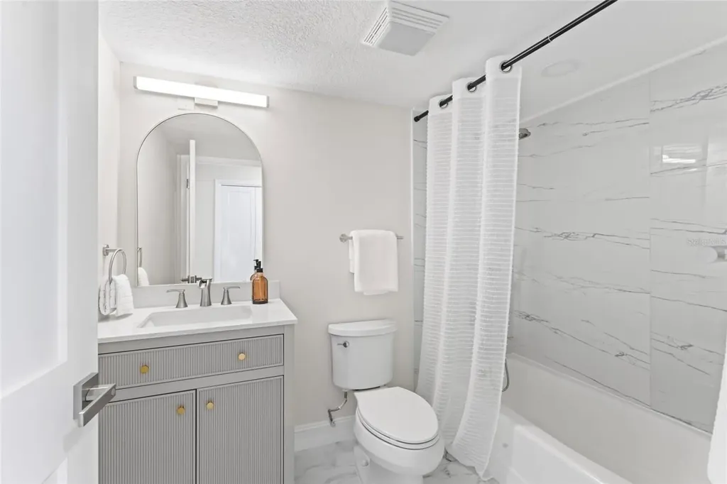 4520 Pine Hollow Drive Tampa FL 33624
