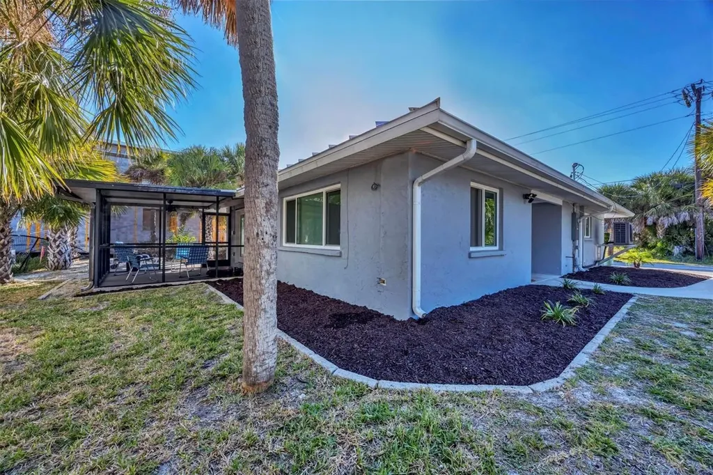 1245 Holiday Drive Englewood FL 34223
