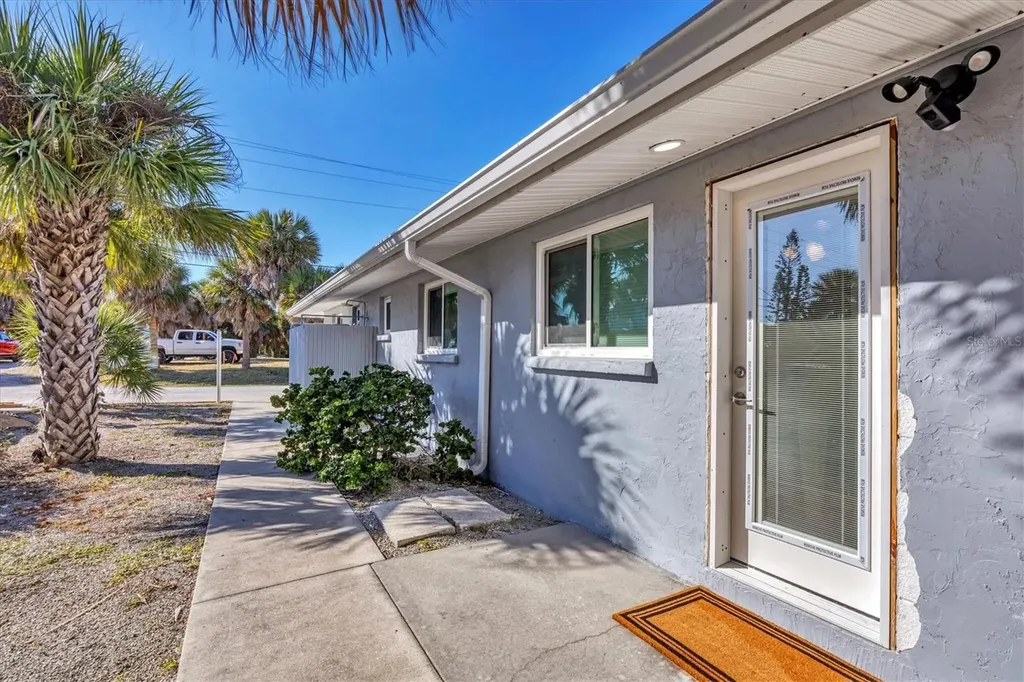1245 Holiday Drive Englewood FL 34223