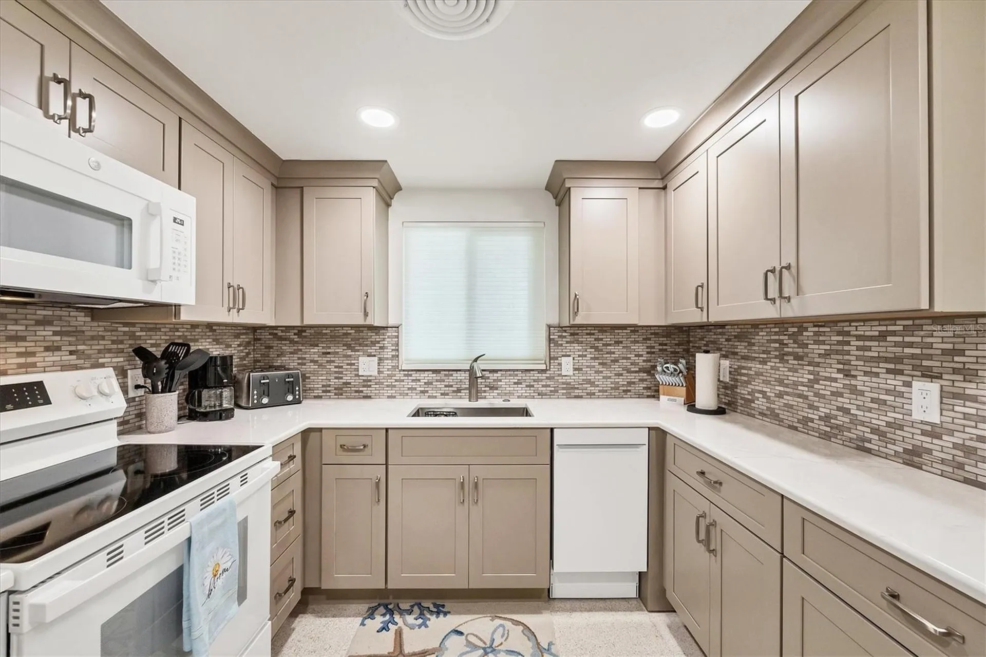 1245 Holiday Drive Englewood FL 34223