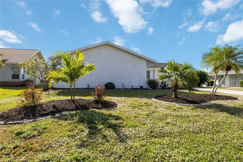 168 Caddy Road Rotonda West FL 33947