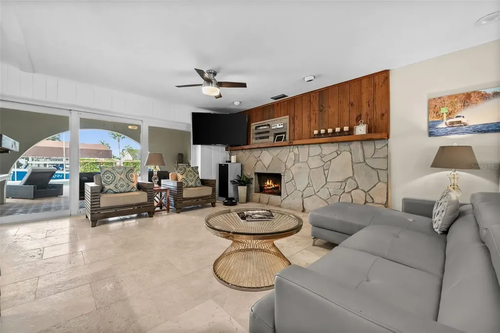 2129 W Tobago Circle Fort Myers FL 33905