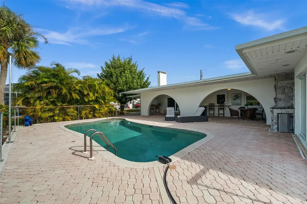 2129 W Tobago Circle Fort Myers FL 33905