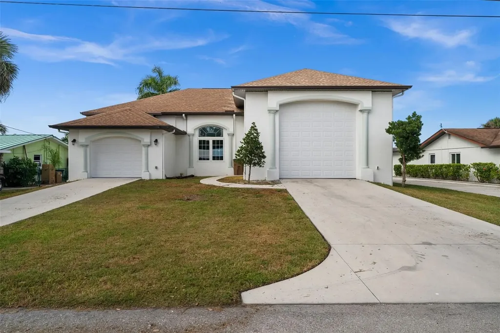 2129 W Tobago Circle Fort Myers FL 33905