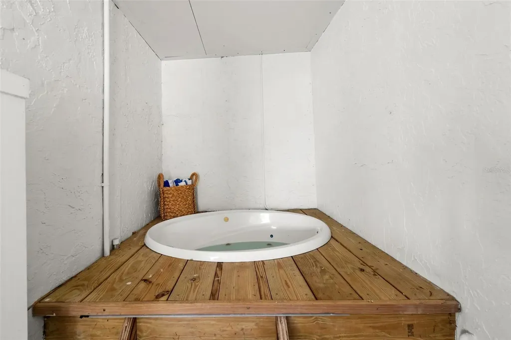 2129 W Tobago Circle Fort Myers FL 33905