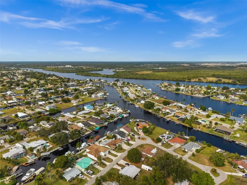 2129 W Tobago Circle Fort Myers FL 33905