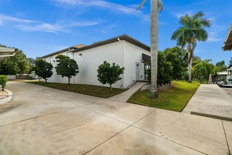 2129 W Tobago Circle Fort Myers FL 33905