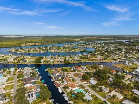 2129 W Tobago Circle Fort Myers FL 33905