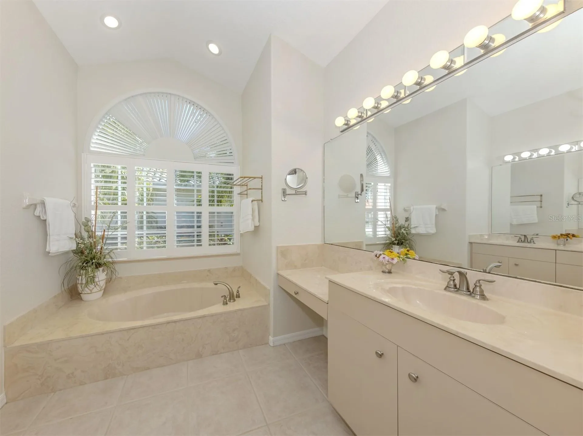 155 Grand Oak Circle Venice FL 34292