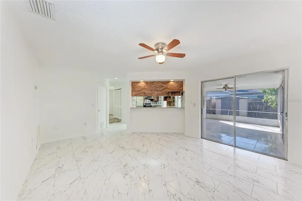 6439 Friendship Drive Sarasota FL 34241