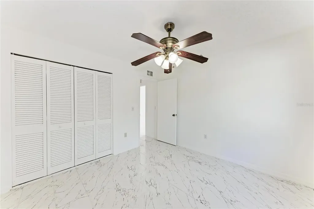 6439 Friendship Drive Sarasota FL 34241