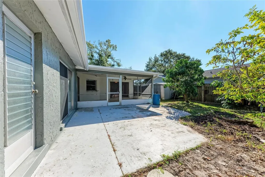 6439 Friendship Drive Sarasota FL 34241
