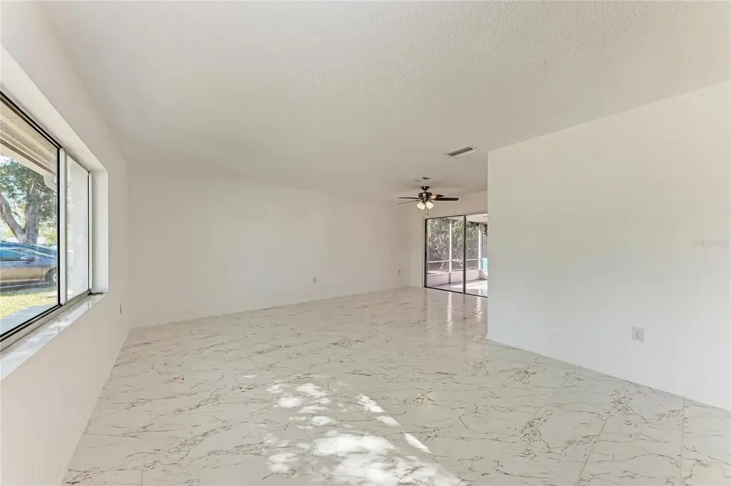 6439 Friendship Drive Sarasota FL 34241