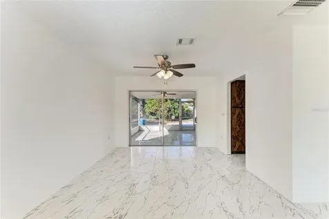 6439 Friendship Drive Sarasota FL 34241
