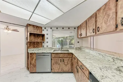 6439 Friendship Drive Sarasota FL 34241